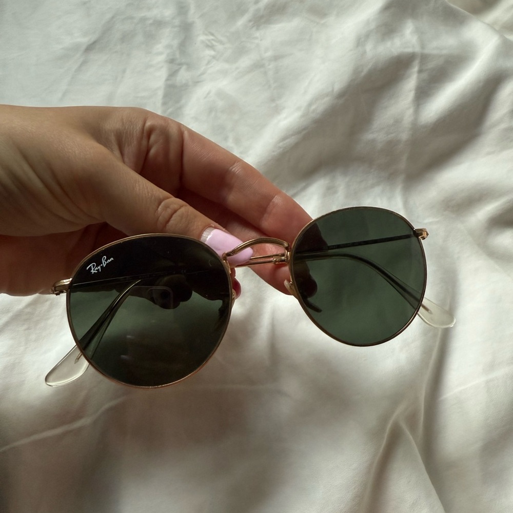 Ray-Ban Gold Frame with Dark Green Lenses Sunglasses